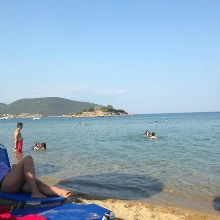 Beach House Semesterbostad Néa Péramos