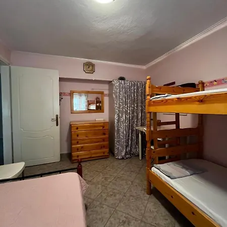 Beach House Semesterbostad *